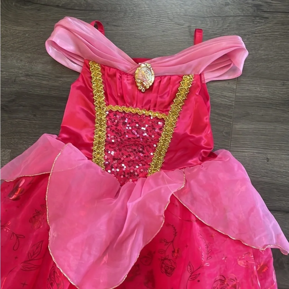 Disney size 7/8 Princess Aurora costume - Picture 3 of 6